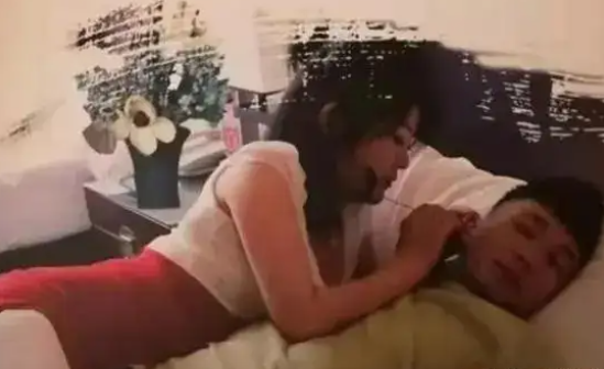 躺式采耳可以摸吗?