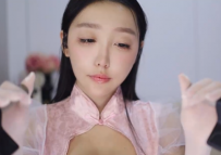 大艺术嘉 口腔特写跳跳糖+酥酥学姐 手脚并用的丝手丝脚摩擦按摩2V/162M【百度盘】