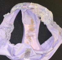 这大妹子今天有点上火啊